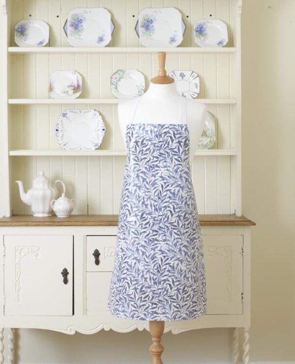 William Morris Willow Bough Blue Floral Pvc / Olicloth Apron