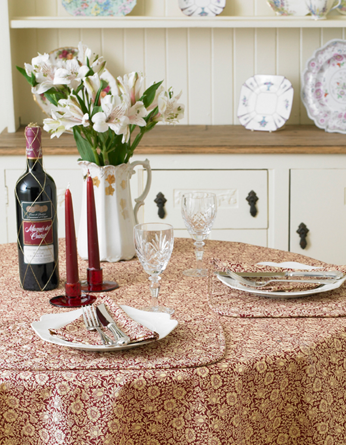 Pre order William Morris Mallow Wine 147cm Tablecloth