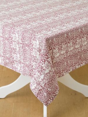 William Morris Brother Rabbit Red 132 x 178cm Floral Cotton Tablecloth.
