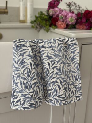 William Morris William Morris Willow Bough Blue Cotton Floral Tea Towel