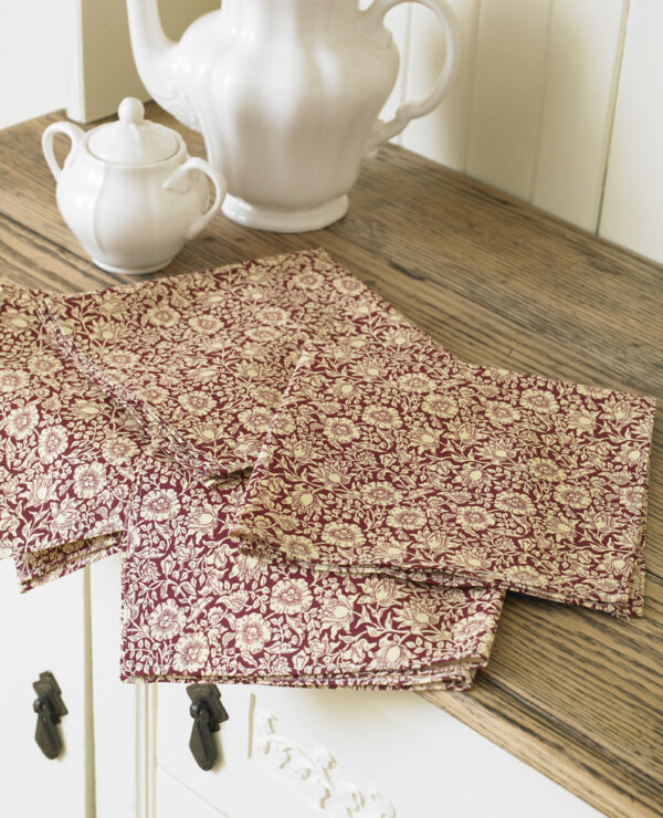 Wiliam Morris Mallow Wine Red Pack of 4 Floral Cotton Napkins