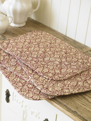 William Morris Mallow Wine Red Pack of 4 Quilted Cotton Floral Placemats