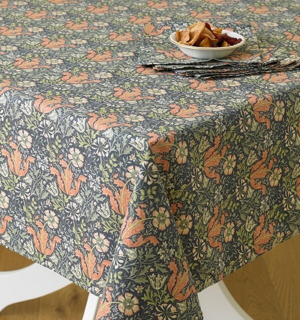Licensed William Morris Compton 132cm x 229cm (52" x 90") Floral Cotton Tablecloth