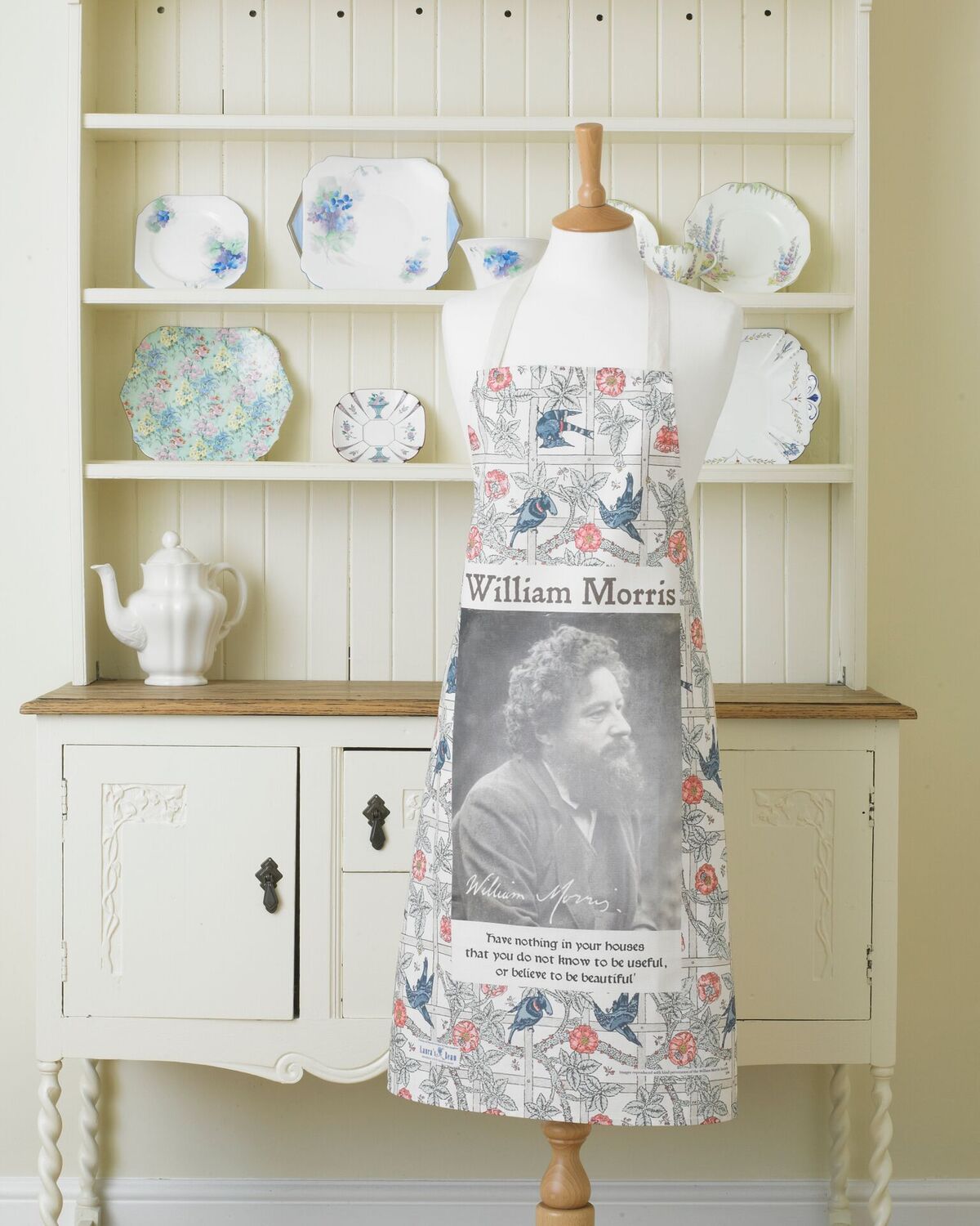 Stamp Press Have nothing in your house that you do not know to be useful Quote By William Morris Cotton Napkin / Dinner Cloth NK00018434 or believe to be beautiful 