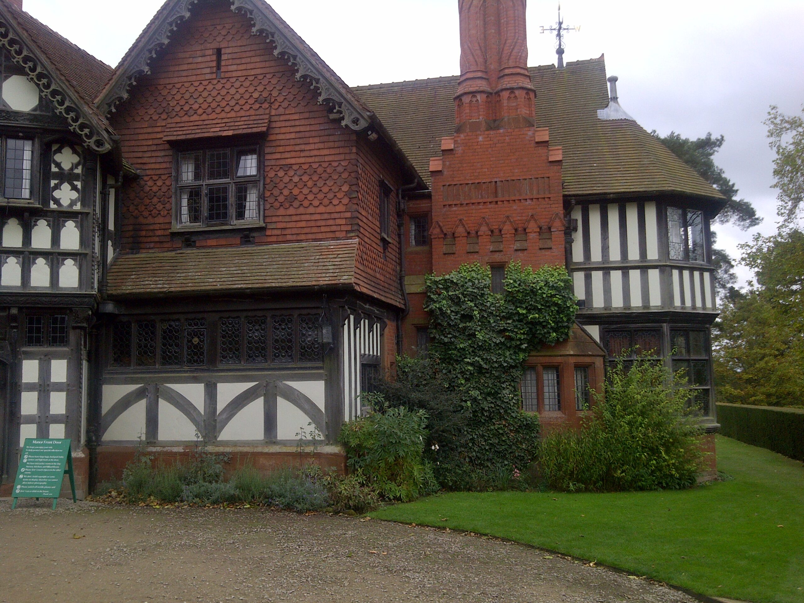 Wolverhampton-20111021-00081