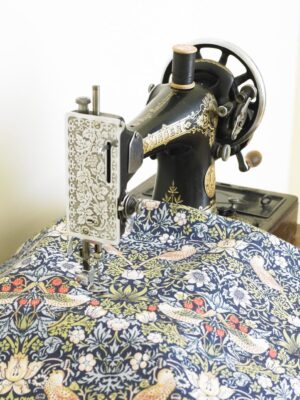 William Morris Blue Strawberry Thief 100%  Cotton Floral Fabric By The Half Metre