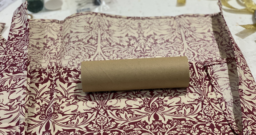 William Morris crafting - Christmas cracker craft