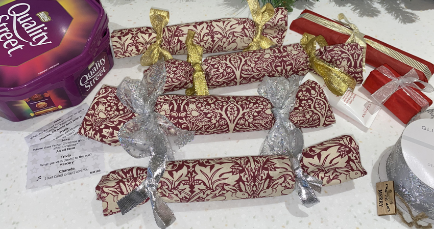 William Morris Christmas Crackers