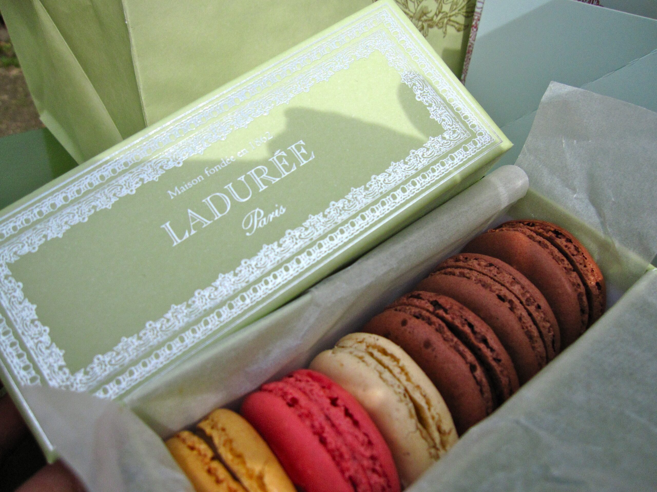 laduree_macarons