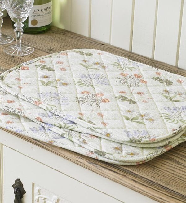 Licensed William Morris Lily Pack of 4 Quilted Cotton Floral  Placemats