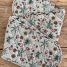 Gift Set William Morris Daisy tea towel, double oven glove and apron set