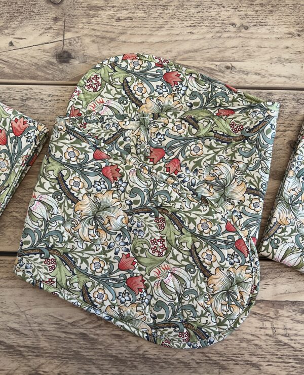 Gift Set William Morris Golden Lily tea towel, double oven glove and apron set