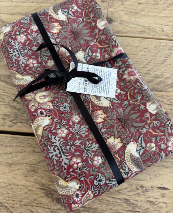 Fabric Remnant 141 x 200cm William Morris Strawberry Thief Red Pvc / Oilcloth Floral Tablecloth Fabric