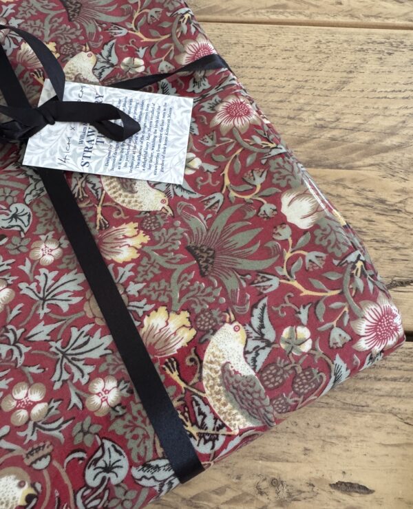 Fabric Remnant 141 x 200cm William Morris Strawberry Thief Red Pvc / Oilcloth Floral Tablecloth Fabric