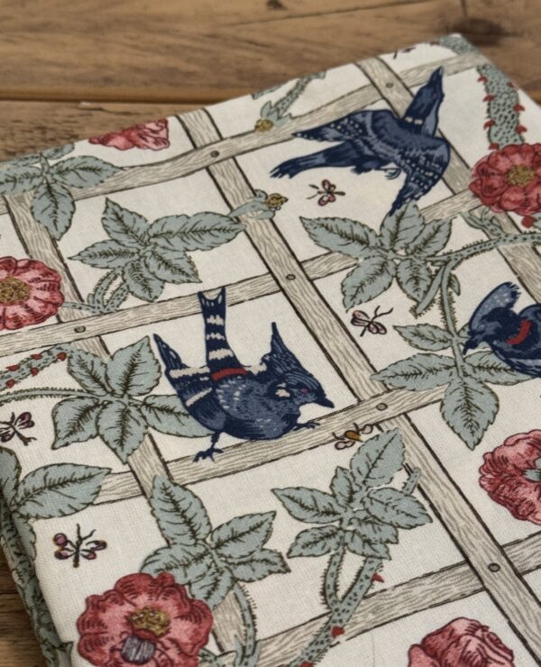 Fabric Remnant 153 x 89cm William Morris Trellis Cotton Fabric