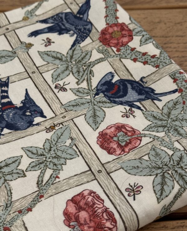 Fabric Remnant 153 x 89cm William Morris Trellis Cotton Fabric