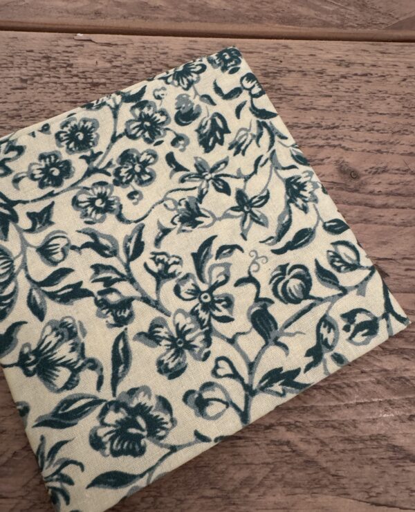 William Morris Merton Green Fat Quarter