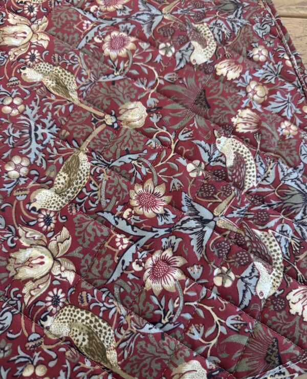 William Morris Red Strawberry Thief Single Placemat Pack