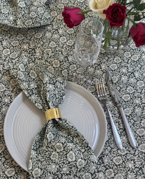 Wiliam Morris Mallow Wine Forest Green Pack of 4 Floral Cotton Napkins