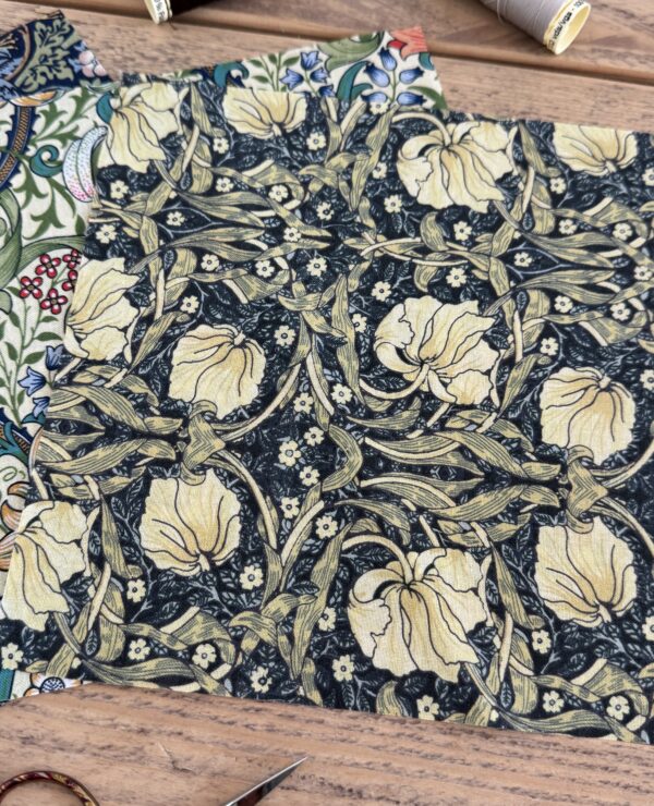 William Morris Fabric Quilting Squares for Crafting 20x20cm squares – UK Printed