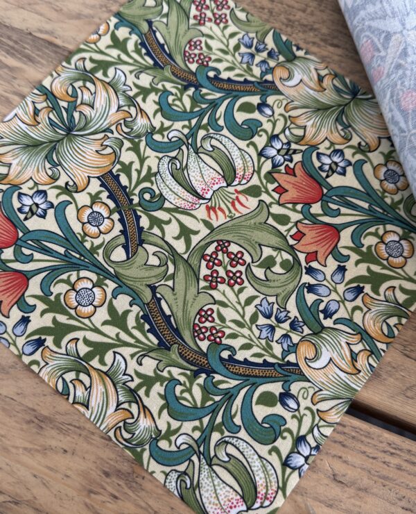 William Morris Fabric Quilting Squares for Crafting 20x20cm squares – UK Printed