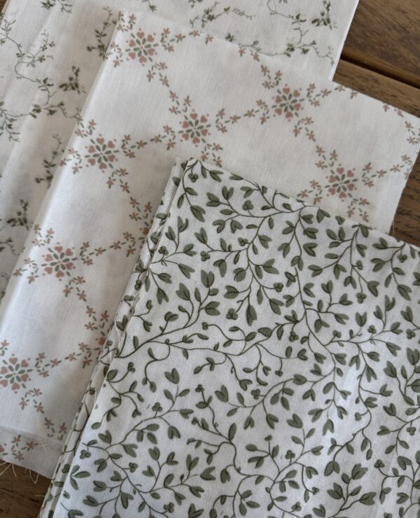 Crafting fabric bundle Beau Originals: The Exclusive Collection – French floral fabrics