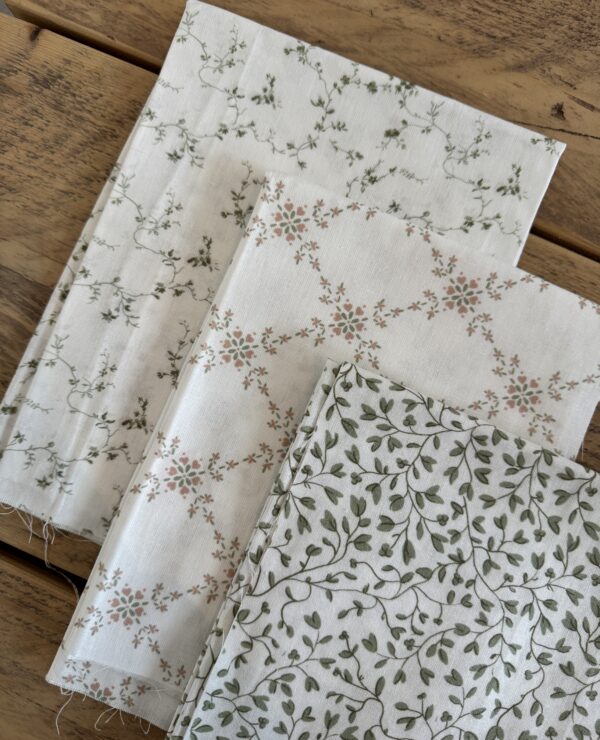 Crafting fabric bundle Beau Originals: The Exclusive Collection – French floral fabrics