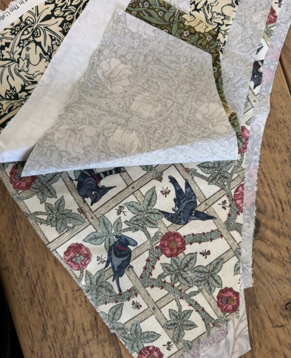 William Morris Patchwork Fabric Bundle – Triangle Pieces bundle E