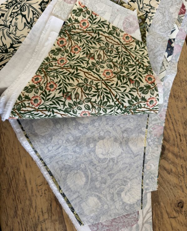William Morris Patchwork Fabric Bundle – Triangle Pieces bundle E