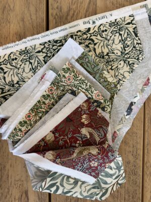 William Morris Patchwork Fabric Bundle – Triangle Pieces bundle E
