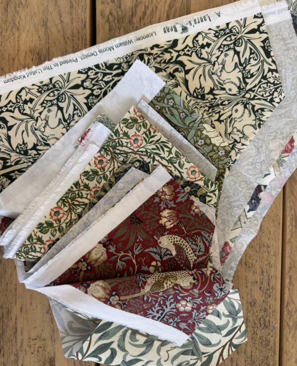 William Morris Patchwork Fabric Bundle – Triangle Pieces bundle E