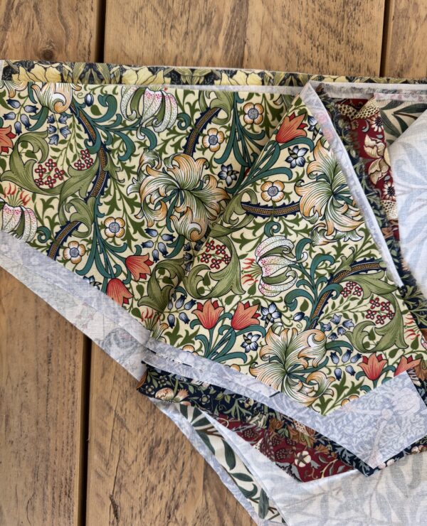 William Morris Patchwork Fabric Bundle – Triangle Pieces bundle F