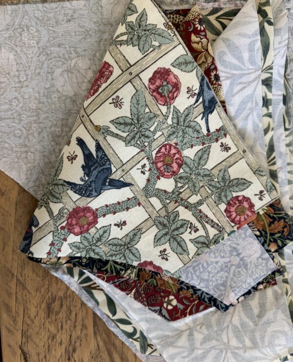 William Morris Patchwork Fabric Bundle – Triangle Pieces bundle F