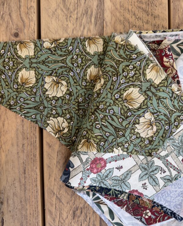 William Morris Patchwork Fabric Bundle – Triangle Pieces bundle F