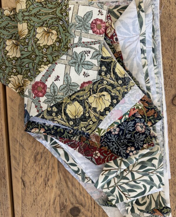 William Morris Patchwork Fabric Bundle – Triangle Pieces bundle F