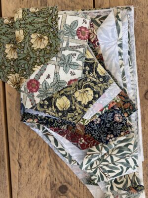 William Morris Patchwork Fabric Bundle – Triangle Pieces bundle F