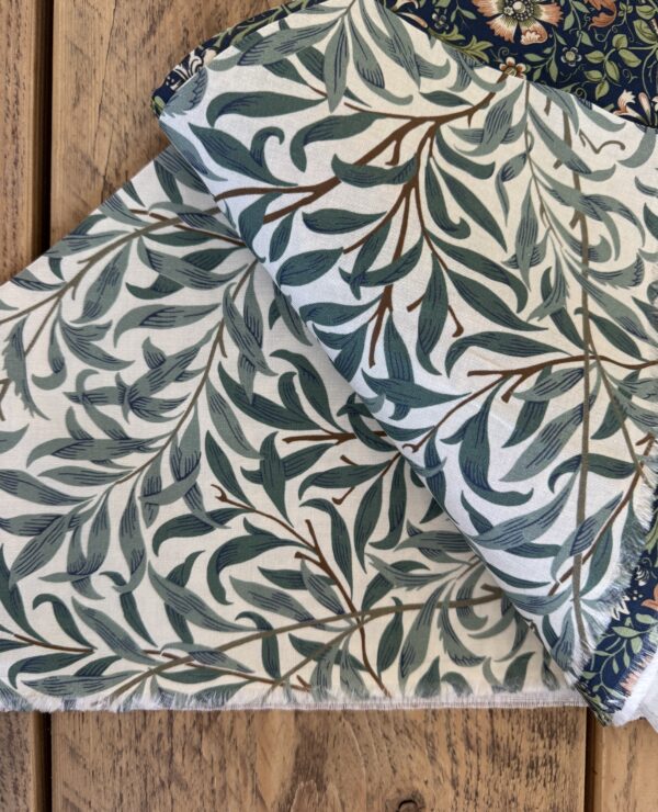 William Morris Patchwork Fabric Bundle – Triangle Pieces bundle D