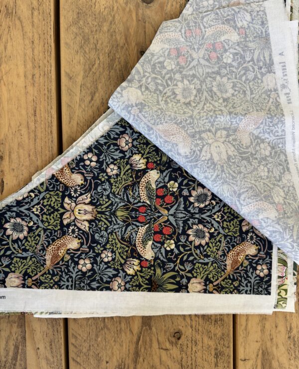 William Morris Patchwork Fabric Bundle – Triangle Pieces bundle C