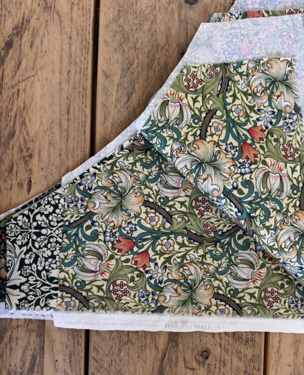 William Morris Patchwork Fabric Bundle – Triangle Pieces bundle C