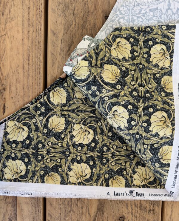 William Morris Patchwork Fabric Bundle – Triangle Pieces bundle C