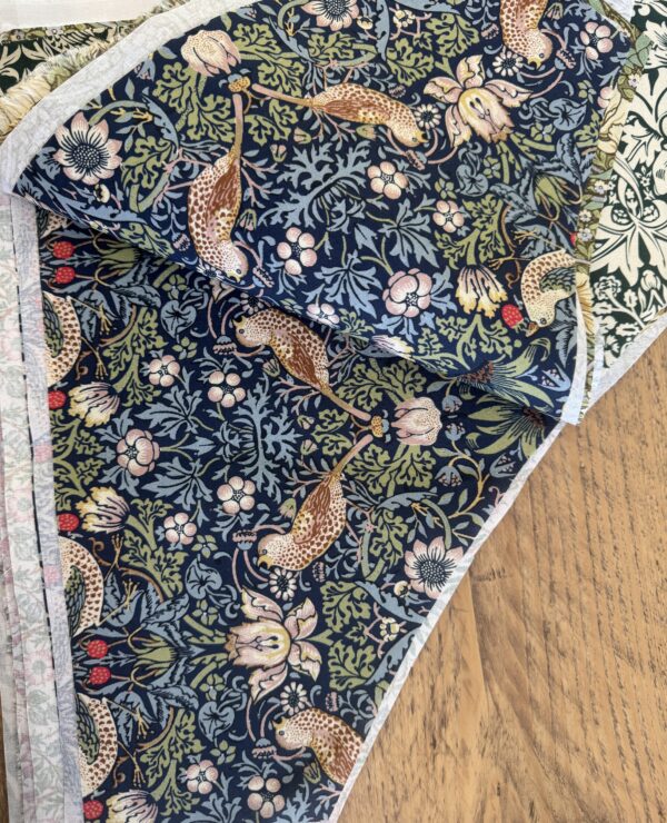 William Morris Patchwork Fabric Bundle – Triangle Pieces bundle B