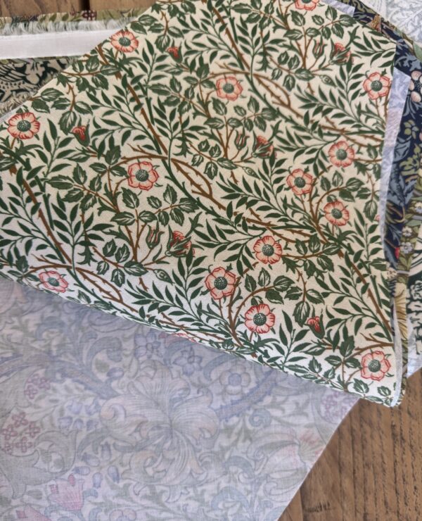 William Morris Patchwork Fabric Bundle – Triangle Pieces bundle B