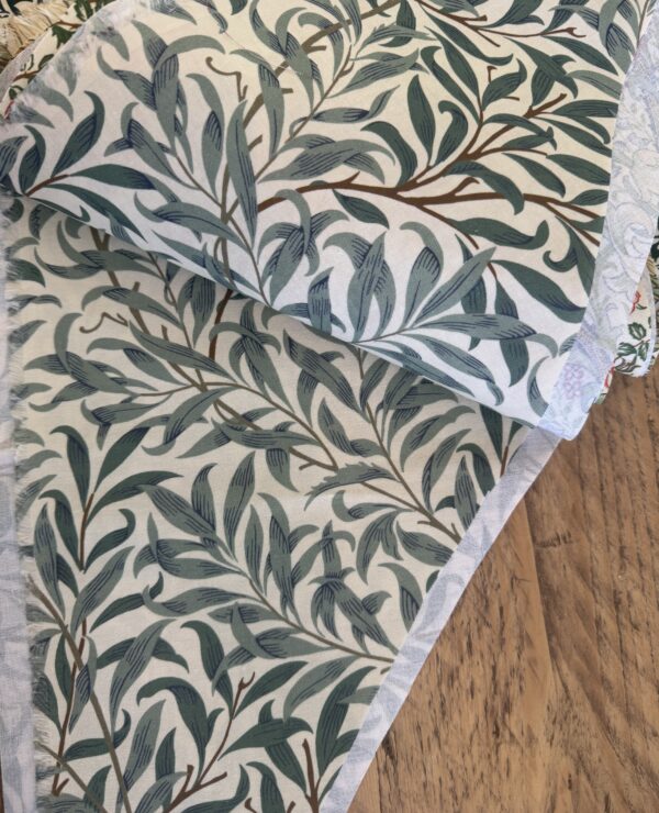 William Morris Patchwork Fabric Bundle – Triangle Pieces bundle B