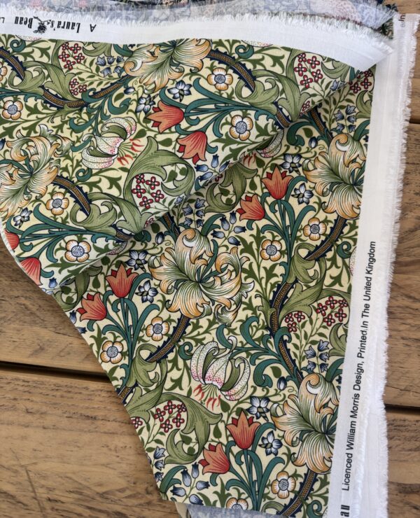 William Morris Patchwork Fabric Bundle – Triangle Pieces bundle A