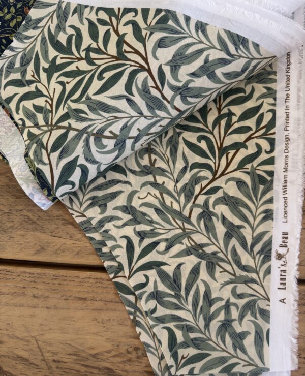William Morris Patchwork Fabric Bundle – Triangle Pieces bundle A