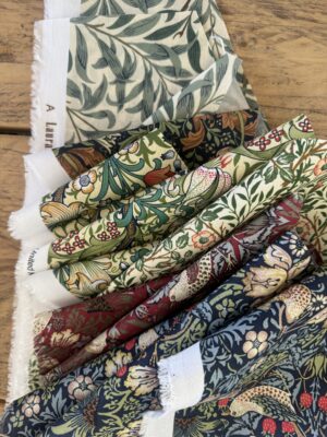 William Morris Patchwork Fabric Bundle – Triangle Pieces bundle A