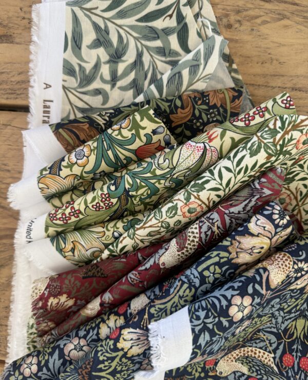 William Morris Patchwork Fabric Bundle – Triangle Pieces bundle A