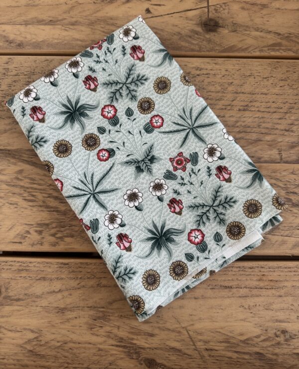 Fabric Remnant 122x49cm William Morris Daisy Heavyweight Cotton Fabric