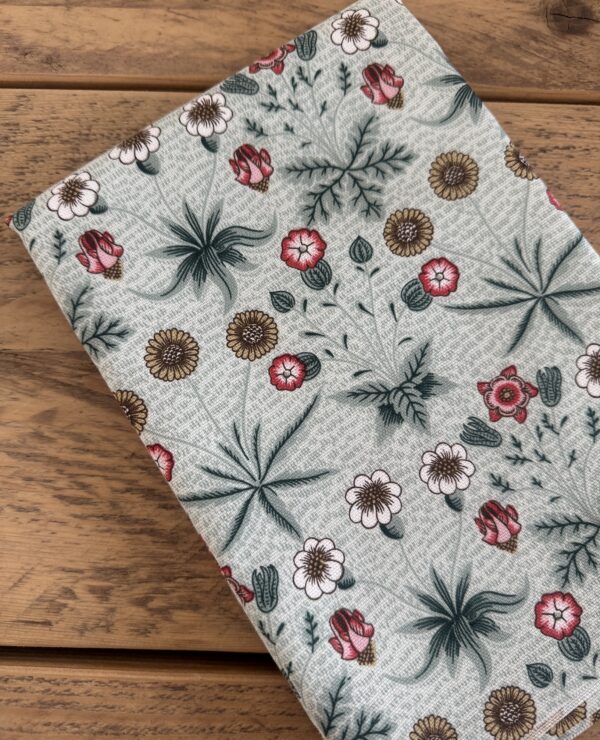 Fabric Remnant 122x49cm William Morris Daisy Heavyweight Cotton Fabric
