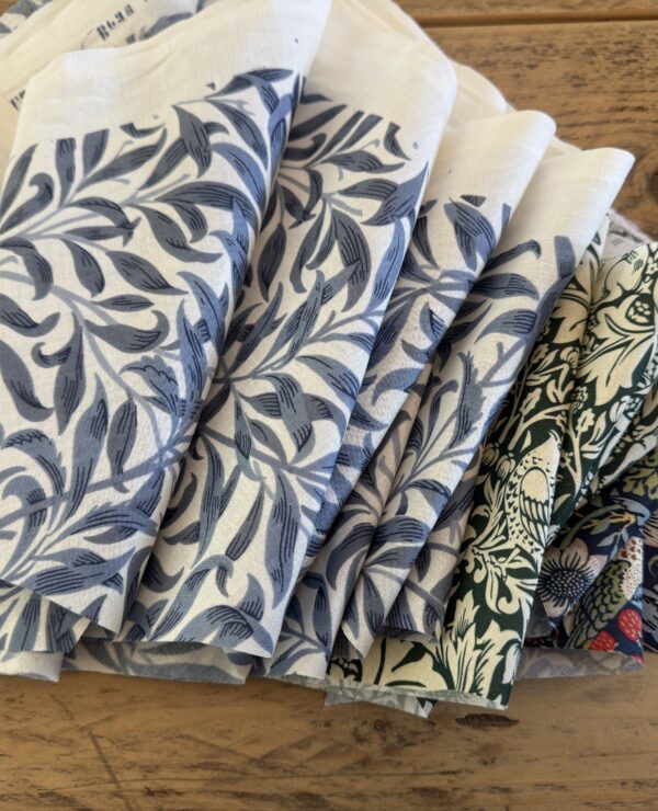 William Morris Patchwork Fabric Bundle – Triangle Pieces bundle